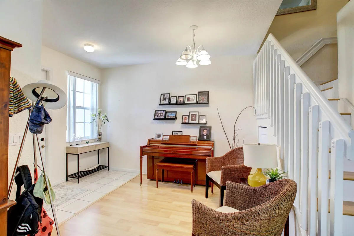 11705 nw 47th dr coral springs7