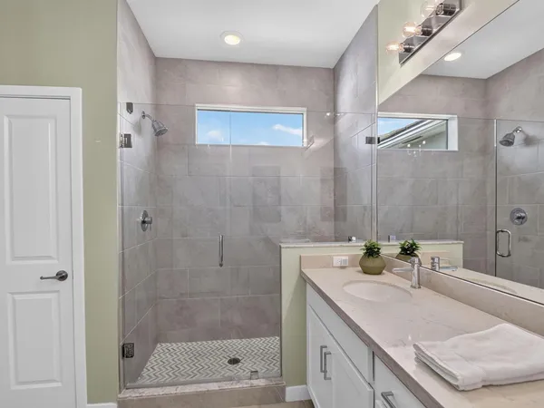 Primary Shower