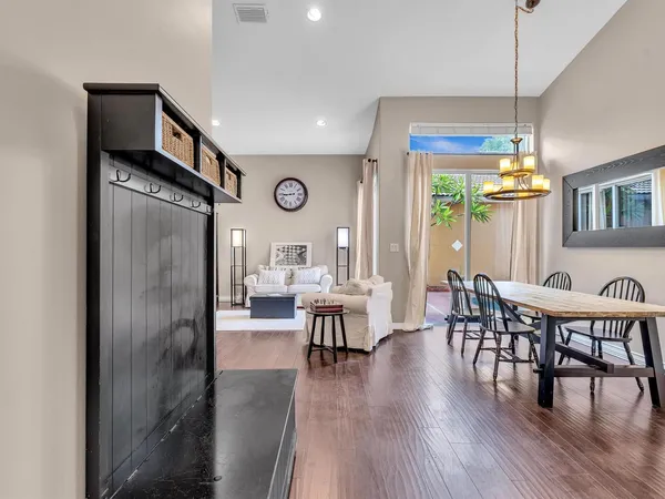 Living/ Dining