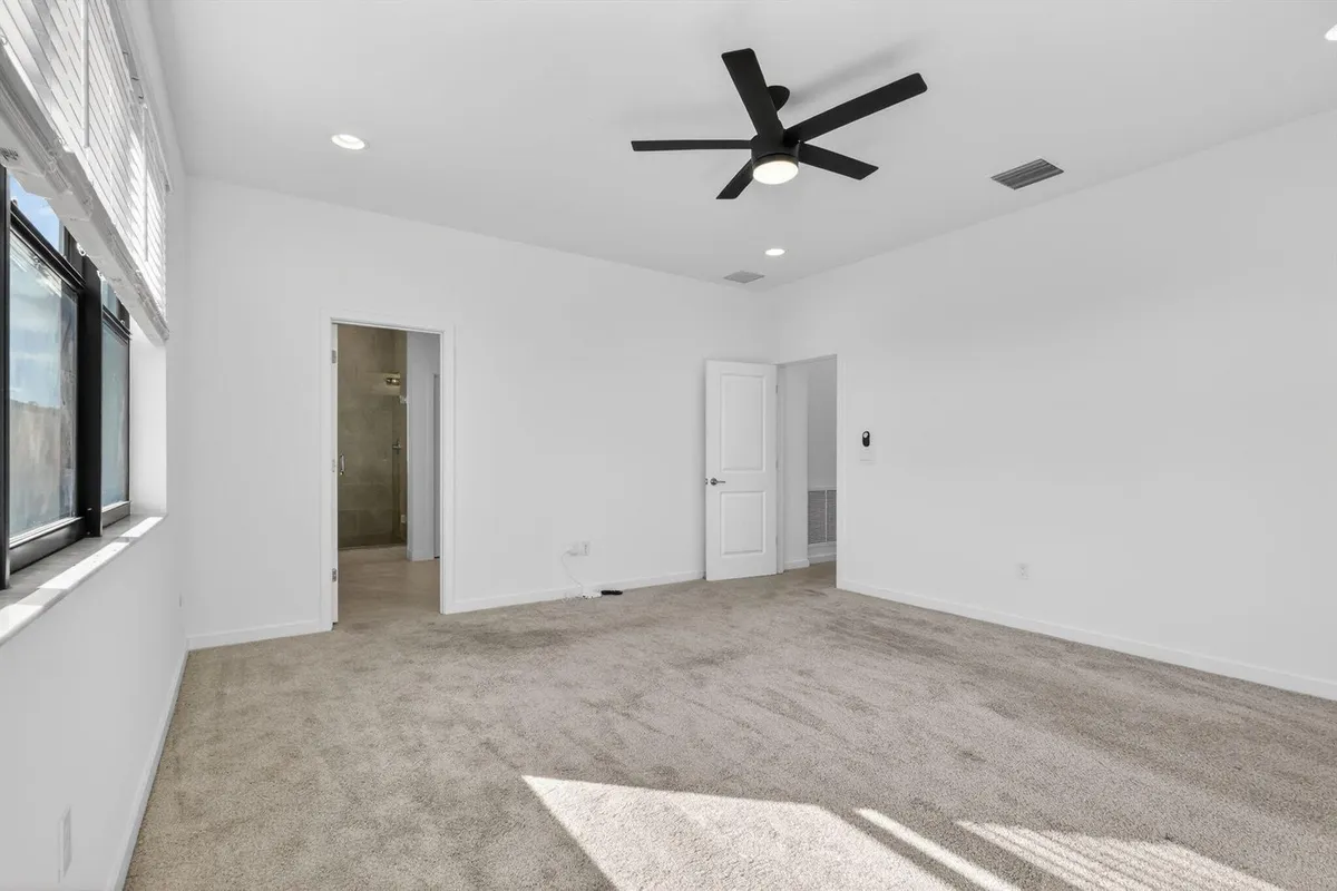 27-web-or-mls-F14A8627