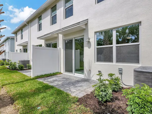 Townhome Patio