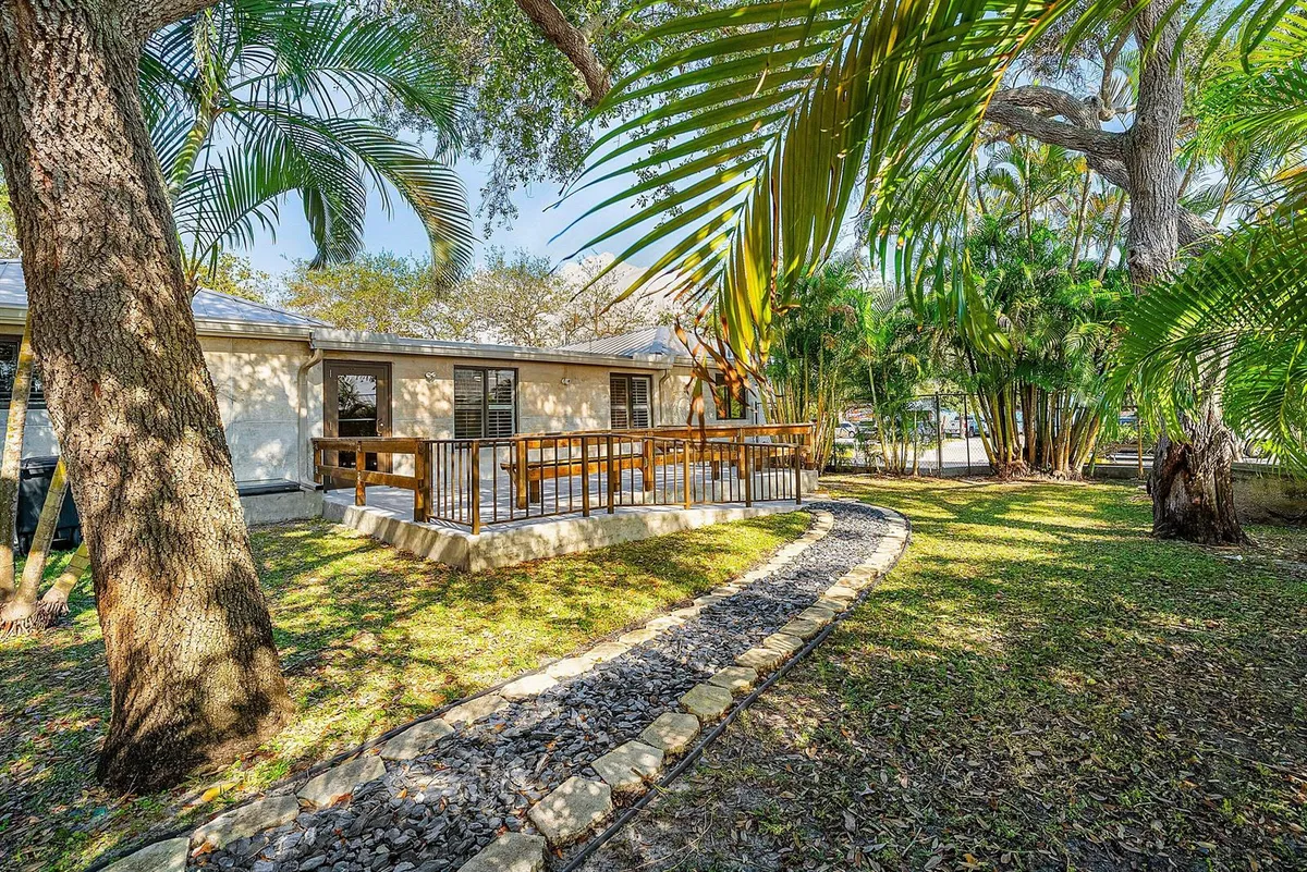030-112Southeast10thStreet-DelrayBeach-F