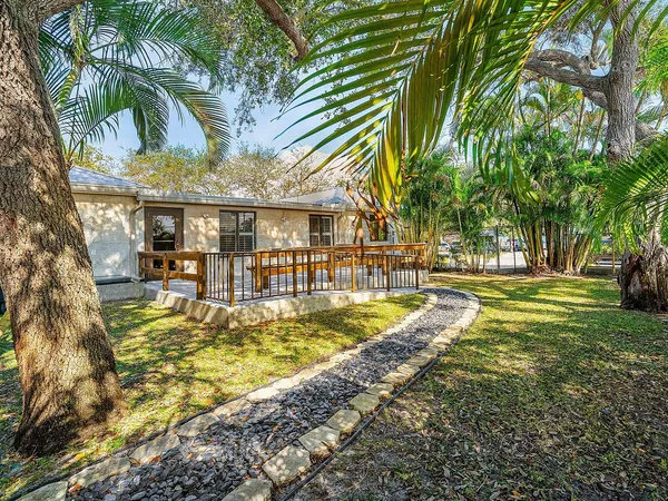 030-112Southeast10thStreet-DelrayBeach-F