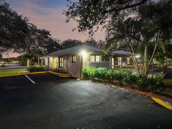 046-112Southeast10thStreet-DelrayBeach-F