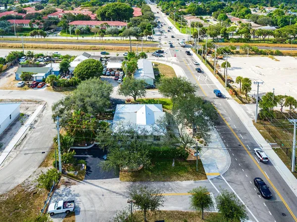 037-112Southeast10thStreet-DelrayBeach-F