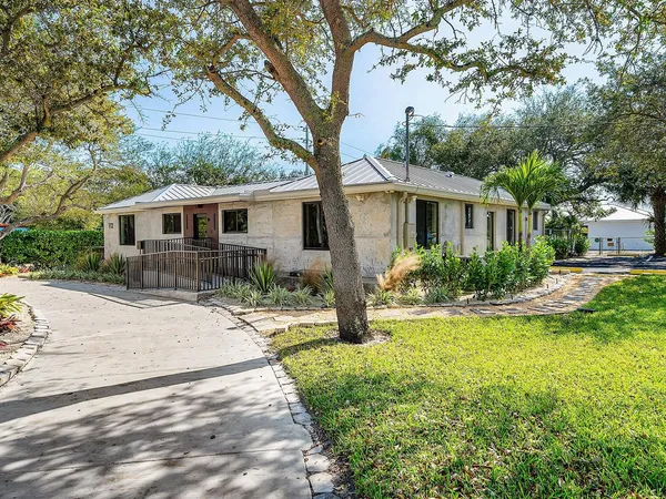 003-112Southeast10thStreet-DelrayBeach-F