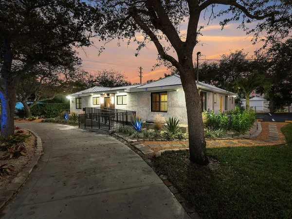 041-112Southeast10thStreet-DelrayBeach-F