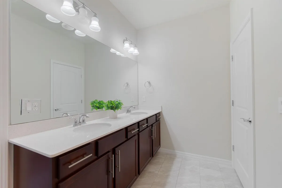 16-web-or-mls-DSC08569