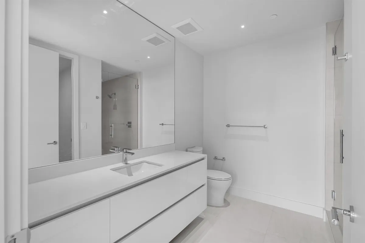 Ensuite Bath #2