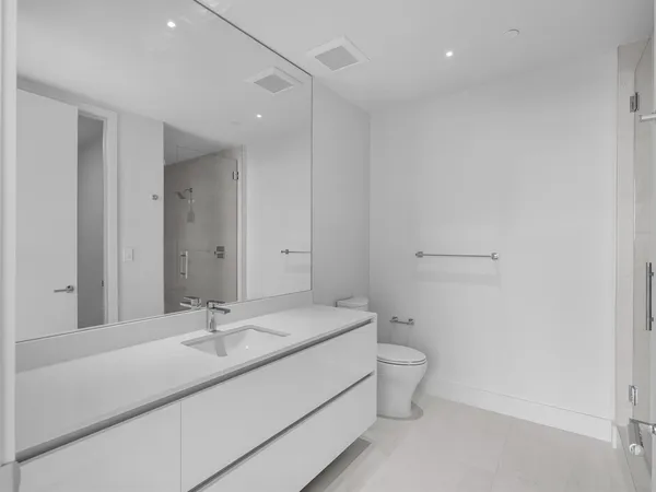 Ensuite Bath #2