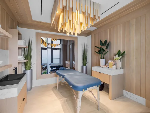 Salato Spa Room