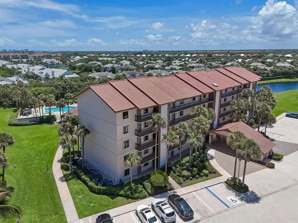 101OceanBluffsBlvd#504Aerials(12)