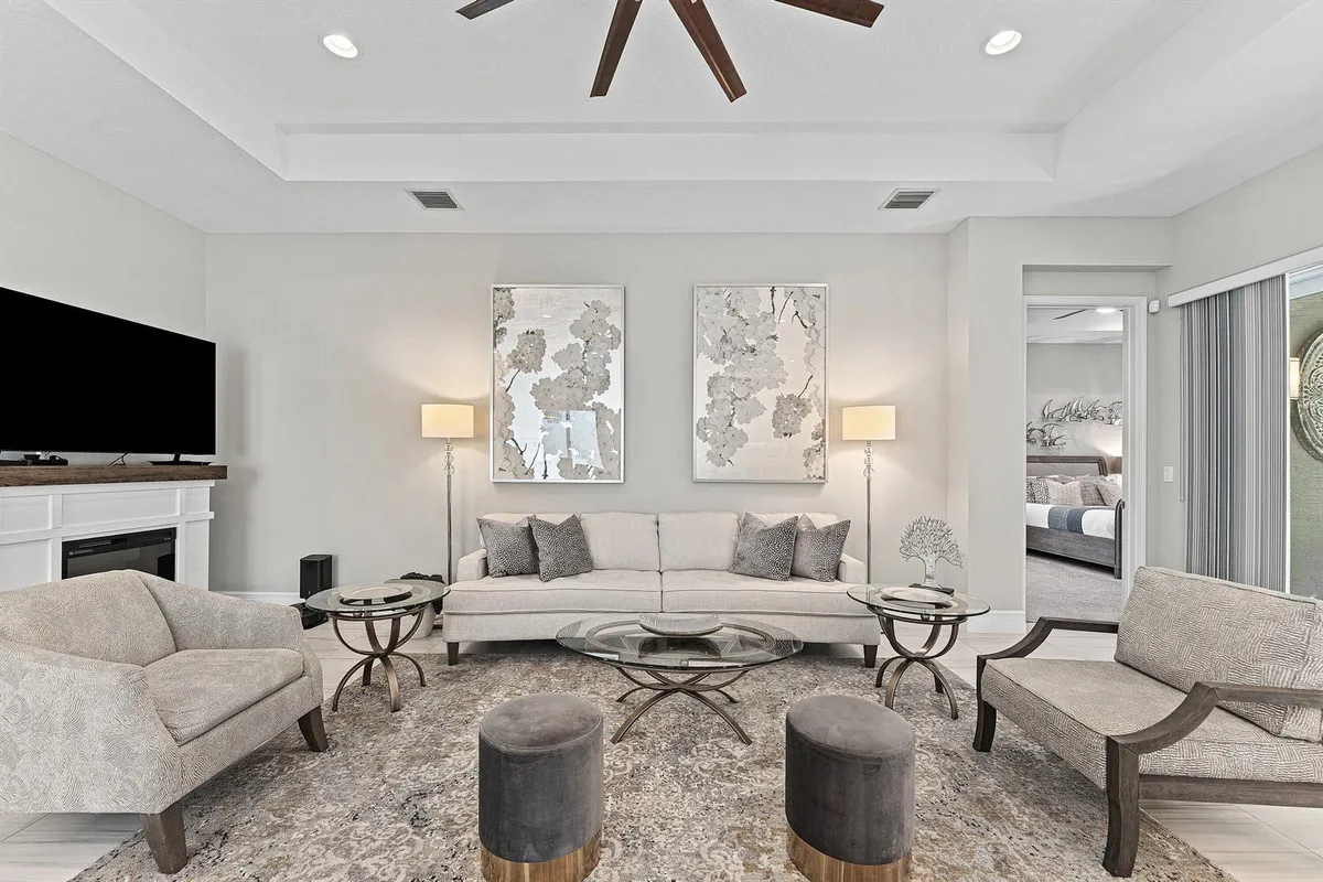 019-12608CrestedButteAvenue-BoyntonBeach