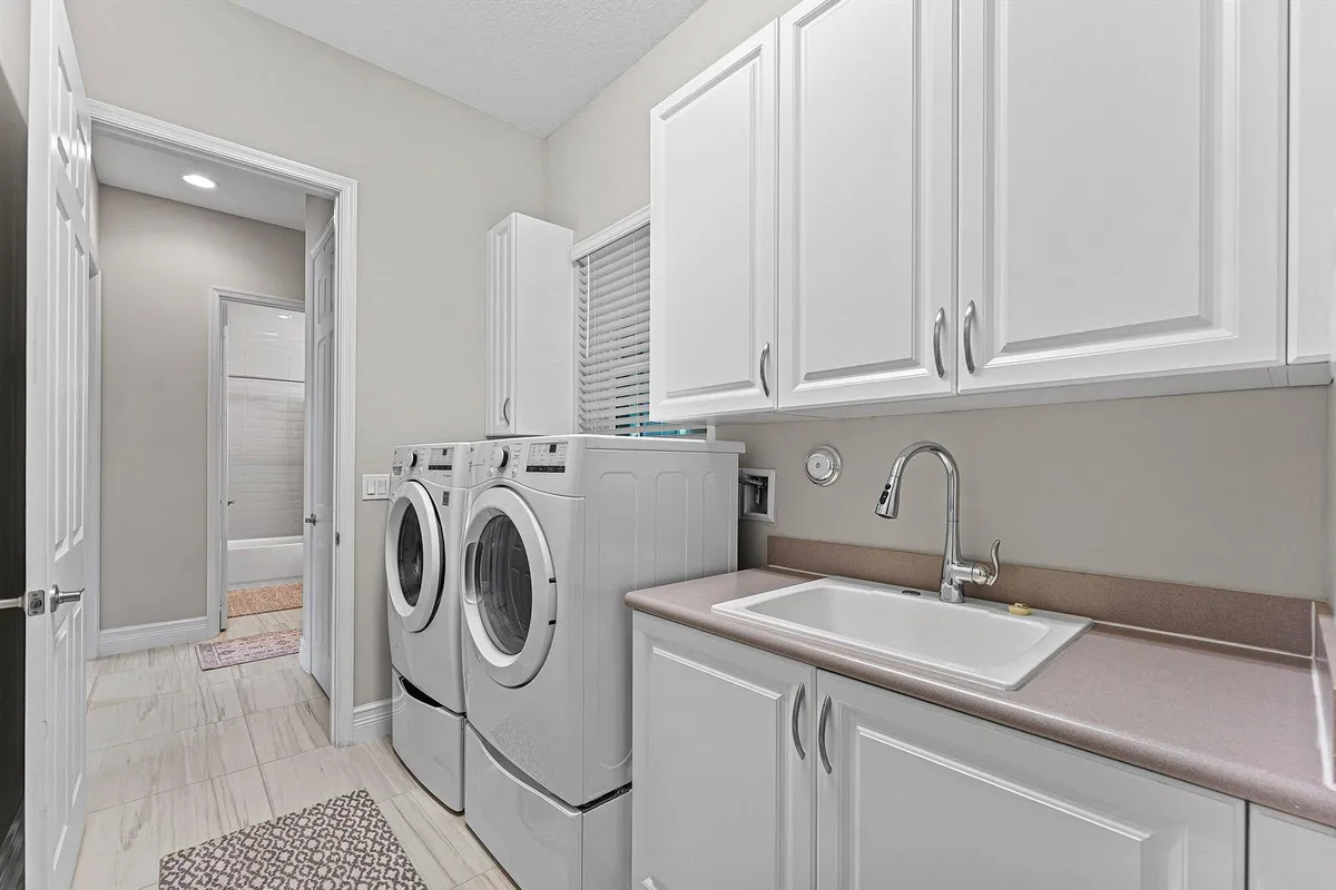 020-12608CrestedButteAvenue-BoyntonBeach