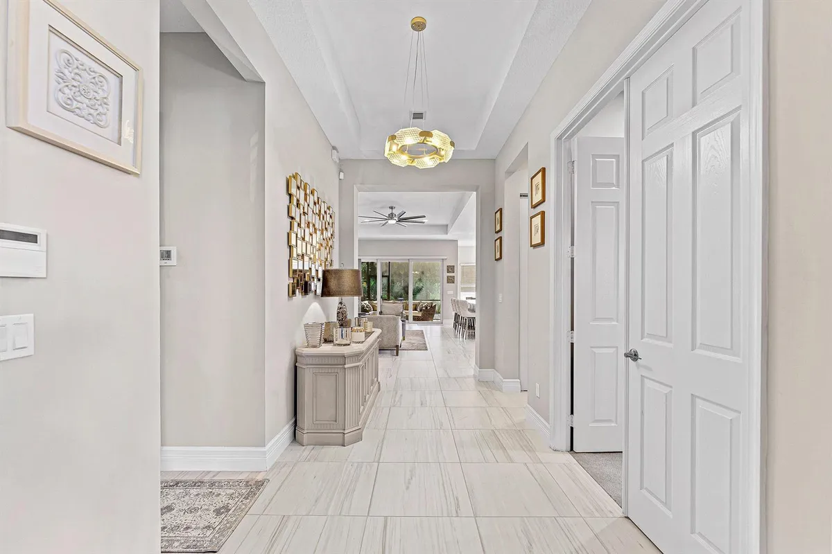 006-12608CrestedButteAvenue-BoyntonBeach