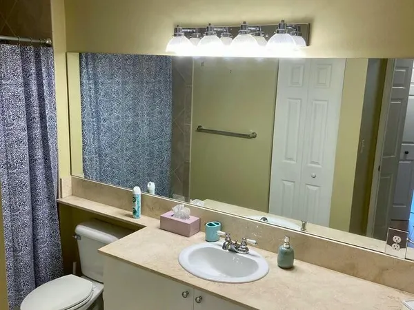 2nd Bathroom