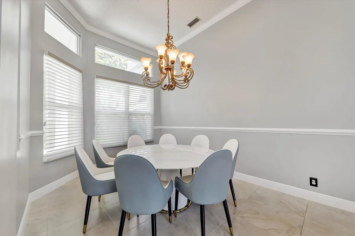 17-10370 NW 50th Ct-17