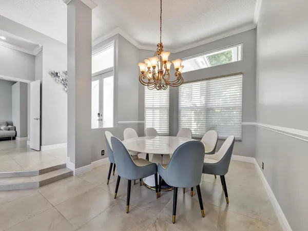 18-10370 NW 50th Ct-18