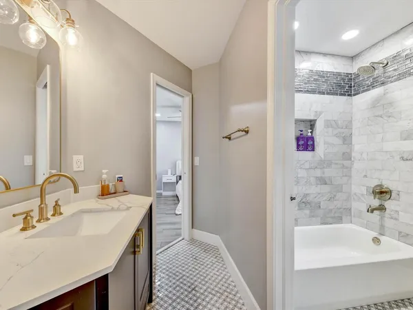 45-10370 NW 50th Ct-45