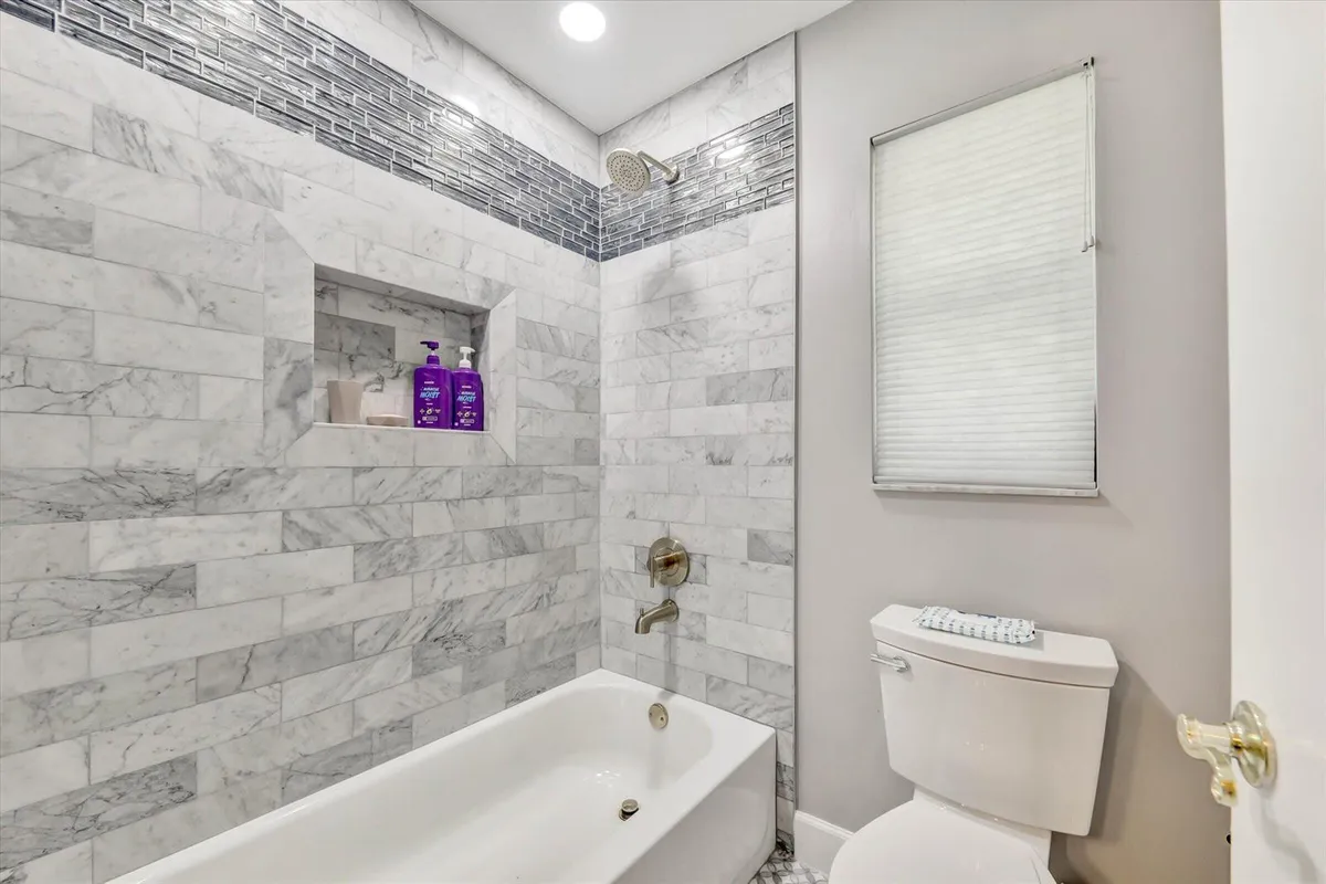 46-10370 NW 50th Ct-46