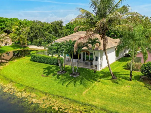 57-10370 NW 50th Ct-57