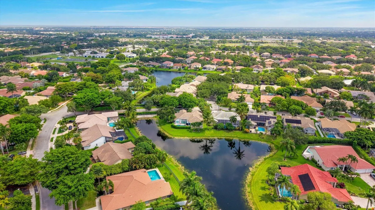 52-10370 NW 50th Ct-52